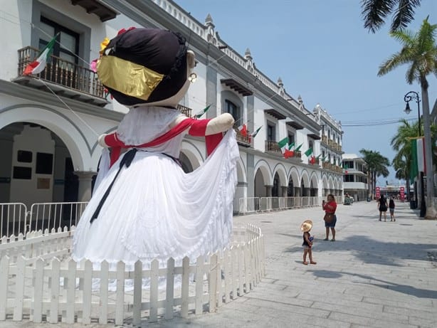 ¿Cuánto tiempo estará la muñeca gigante en el zócalo de Veracruz? Esto sabemos