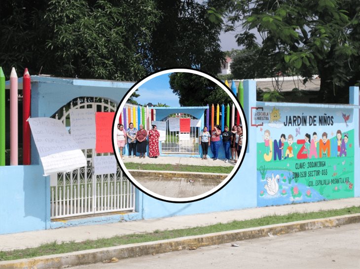 Padres de familia protestan en Misantla; reclaman falta de maestro e intendentes en jardín de niños 