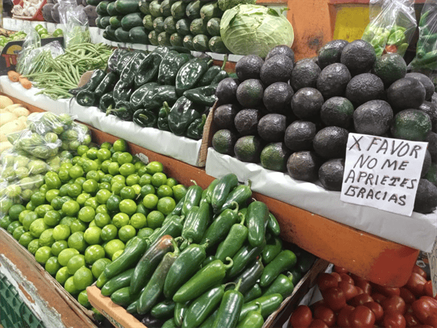 Bajan los precios del huevo y el tomate, pero sube el limón en mercados de Veracruz