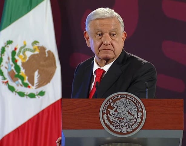 Sencillo que presente las pruebas, responde AMLO a García Luna