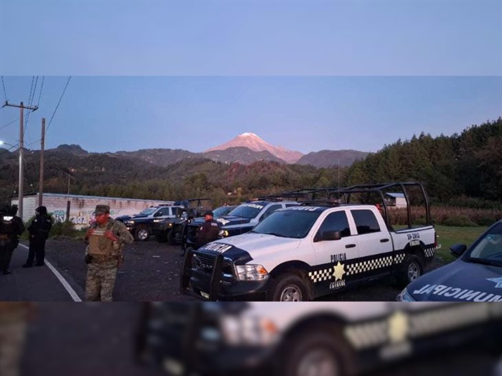 Van 12 elementos policiacos retenidos en Tetelcingo, Coscomatepec