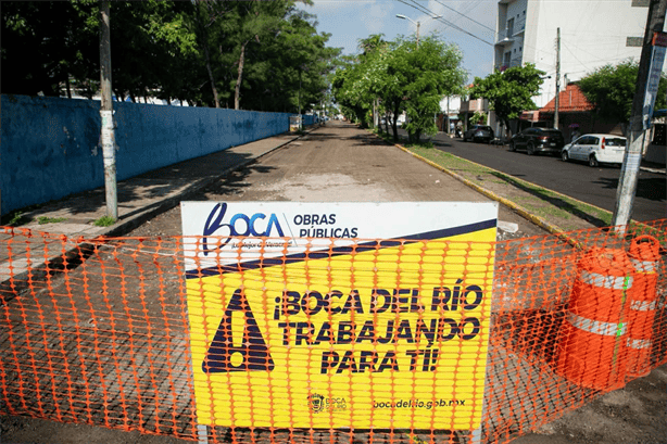 Avanza la repavimentación de la calle Mar del Norte en Costa Verde, Boca del Río