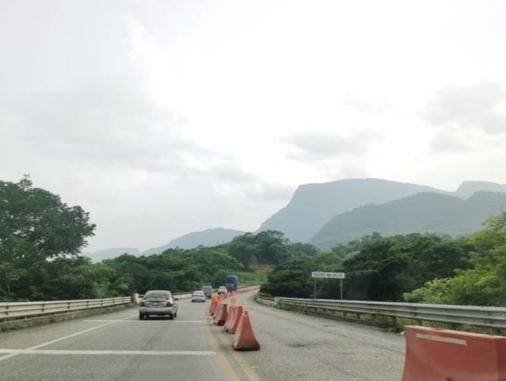 Cierre parcial en la carretera Las Choapas-Ocozocoautla por percance carretero