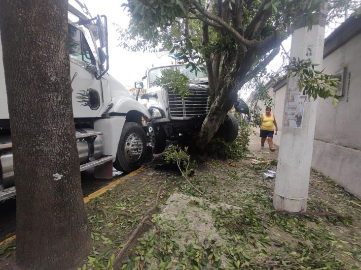 Trágico accidente en el bulevar Xalapa- Banderilla deja un muerto y un herido (+VIDEO)