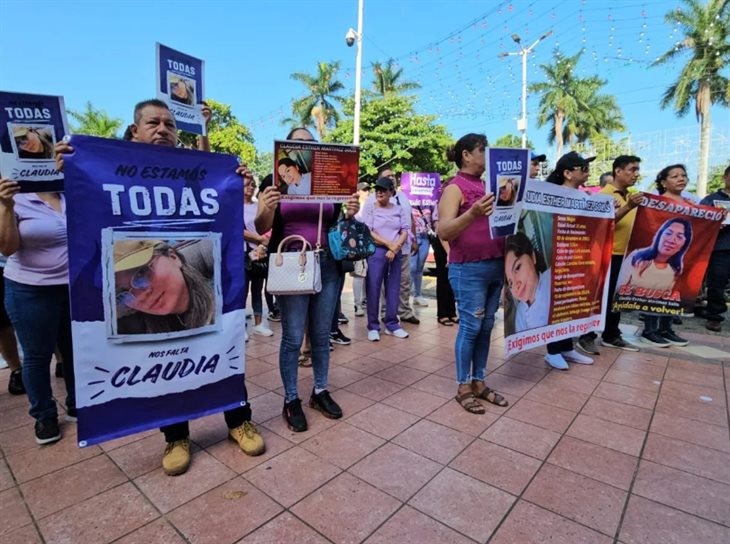 Familiares de Claudia Esther protestan en Poza Rica; exigen su aparición