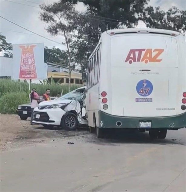 Accidente en la carretera Coatepec-Tlaltetela deja seis heridos