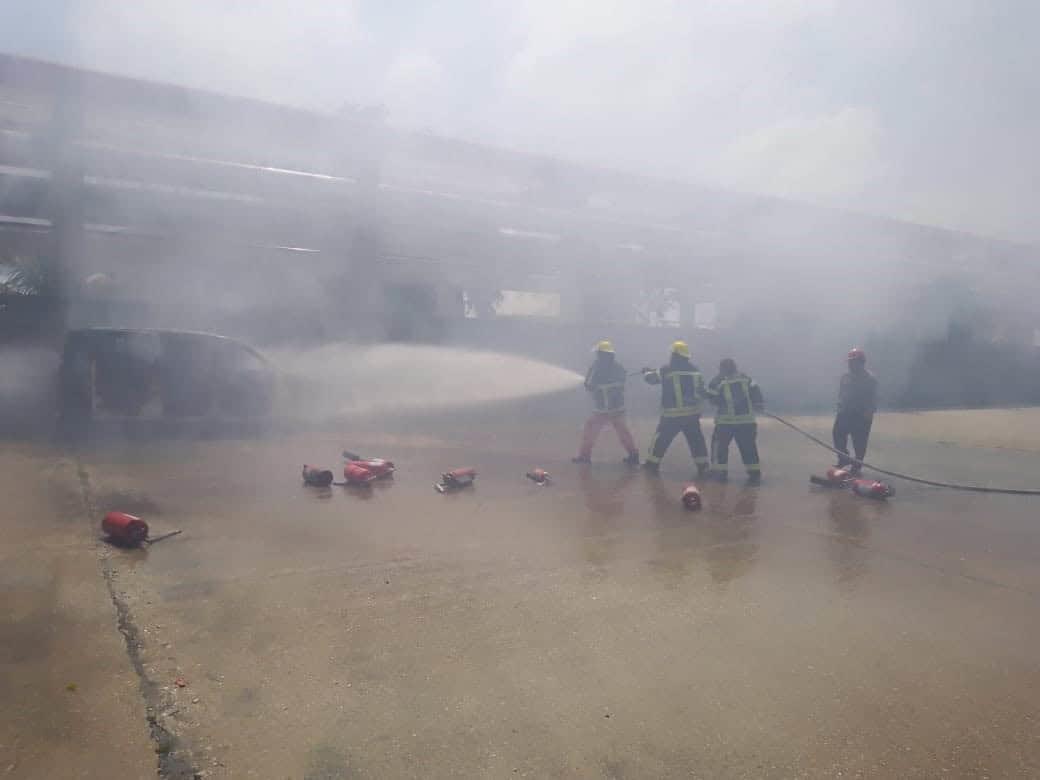 Emergencia en Terminal Portuaria de Pajaritos, se incendió un vehículo