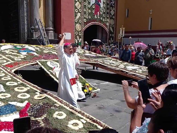 Orizaba celebra con arcos y fe la fiesta de San Miguel