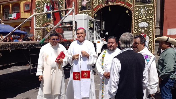 Orizaba celebra con arcos y fe la fiesta de San Miguel