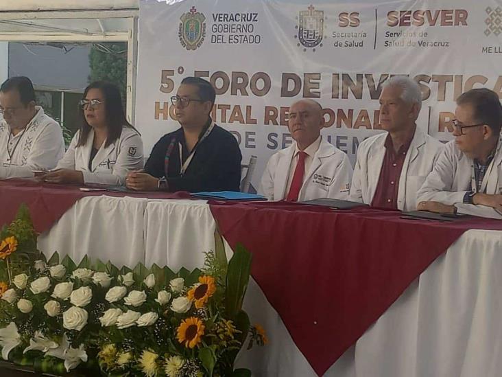 Foro en Río Blanco: expertos abordan problemas de salud