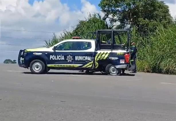 Acidente entre patrulla y camioneta particular en Trébol de Amatlán