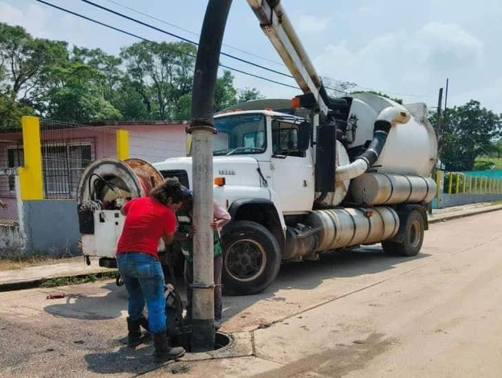 Acumulación de aguas negras en colonia de Agua Dulce pone en peligro la salud de vecinos