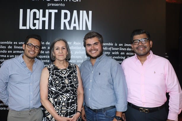 Plaza Andamar inaugura la exposición inmersiva Light Rain