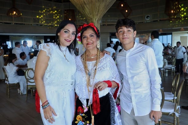 Virginia Camargo de Suárez celebra 70 años de vida, al estilo jarocho