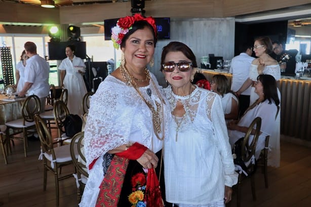 Virginia Camargo de Suárez celebra 70 años de vida, al estilo jarocho