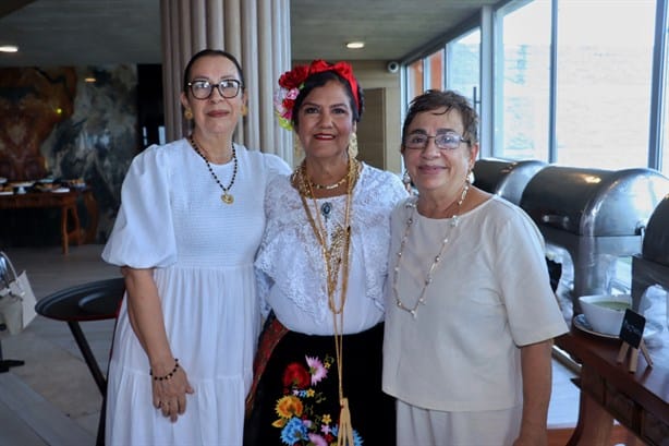 Virginia Camargo de Suárez celebra 70 años de vida, al estilo jarocho