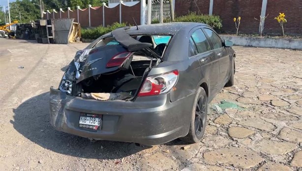 Accidente en la carretera Martínez-San Rafael deja tráiler volcado