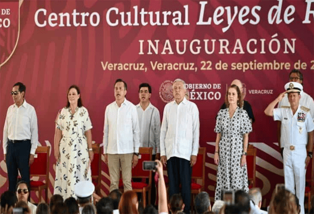 AMLO inaugura Centro Cultural Leyes de Reforma en Veracruz