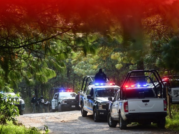 Hombre es hallado sin vida al interior de una camioneta en Las Vigas; le habrían disparado