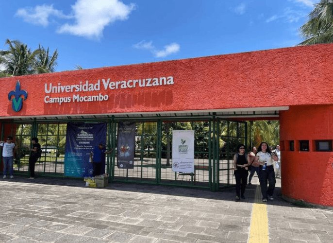 Grave, el servicio médico en la UV