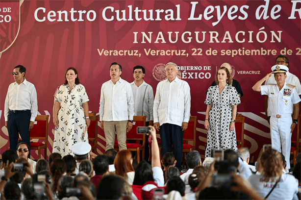 AMLO inaugura Centro Cultural Leyes de Reforma en Veracruz | VIDEO