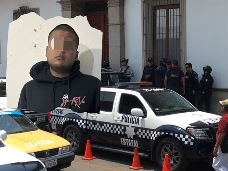 Detienen al hijo del primer comandante de la Policía Municipal de Huatusco por presuntos delitos contra la salud