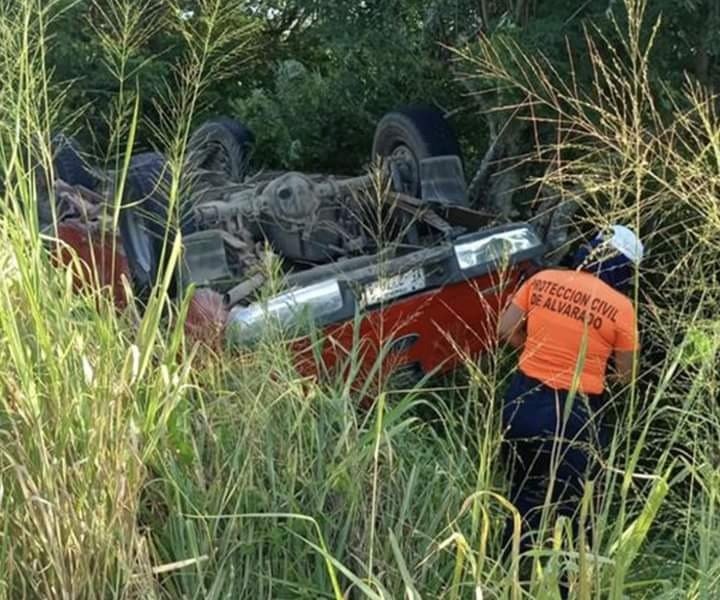 Trágico accidente en carretera de Alvarado deja una menor fallecida y diez heridos