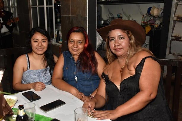 Zulema Delgado Figueroa es celebrada por su cumpleaños