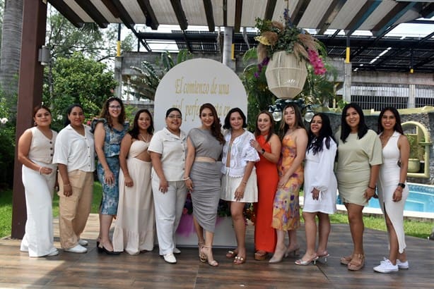 Gissel Castellanos disfruta brunch de aniversario