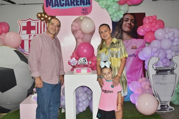 Macarena Morando Velázquez es festejada por sus 5 años de edad