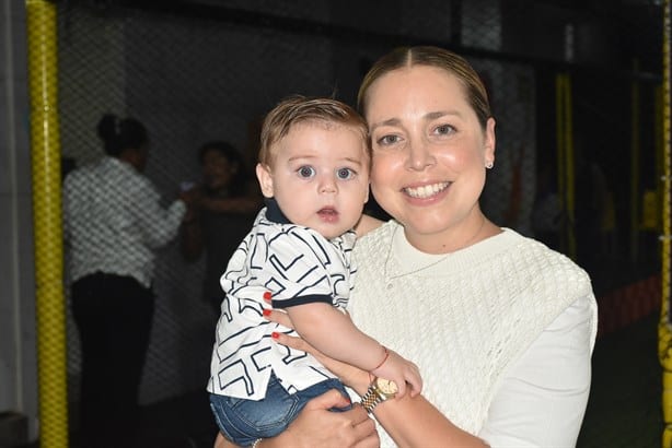 Macarena Morando Velázquez es festejada por sus 5 años de edad