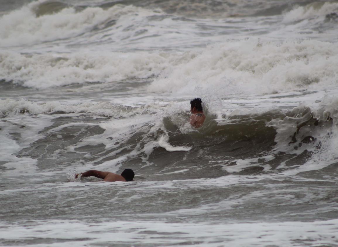 Alertan sobre peligros en las playas de Agua Dulce tras ahogamientos