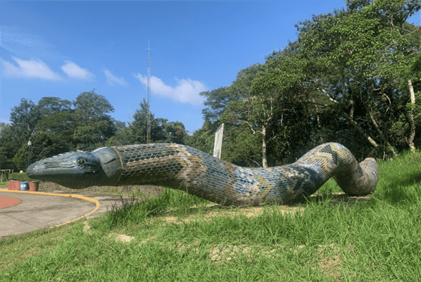 ¿Ya la conoces?, esta es la segunda escultura de serpiente en Xalapa, similar a la del Parque Natura 