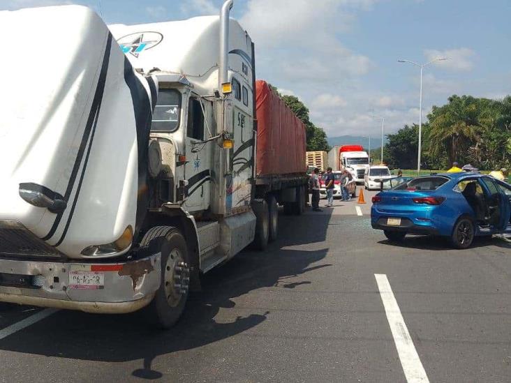 No paran los choques sobre la autopista Orizaba-Córdoba