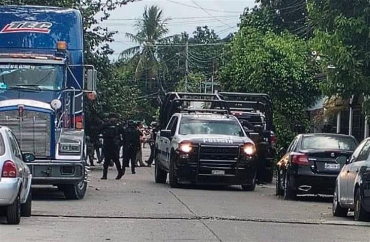 Despliegan fuerte operativo policiaco en Poza Rica, habrían localizado casas de seguridad