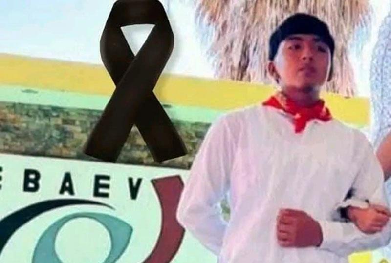 Estudiante del Teba de Oluta muere tras colisionar su moto contra taxi