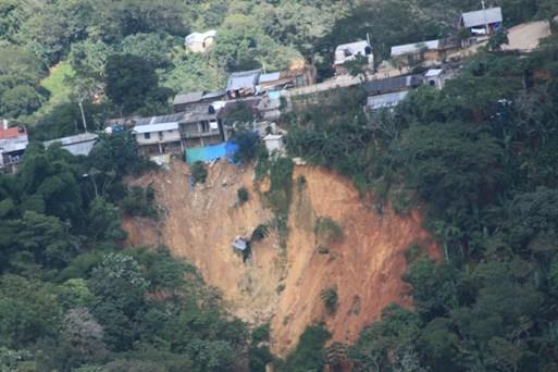 Movimientos de laderas son riesgos en Veracruz