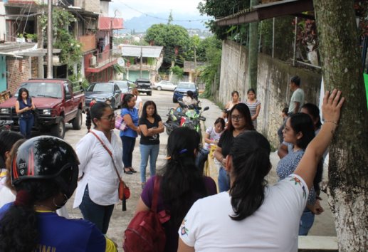 No hay recursos para pagar maestra, dijo supervisora ante protesta en jardín de niños de Misantla 