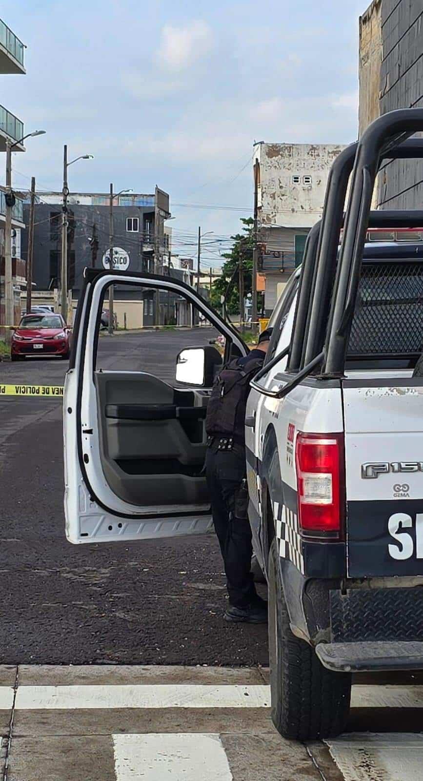 Encuentran a hombre sin vida cerca de bulevar Manuel Ávila Camacho en la zona Veracruz - Boca del Río