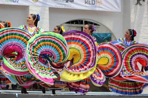 Ballet Folklórico de la UV invita a festejar su aniversario con presentación gratuita