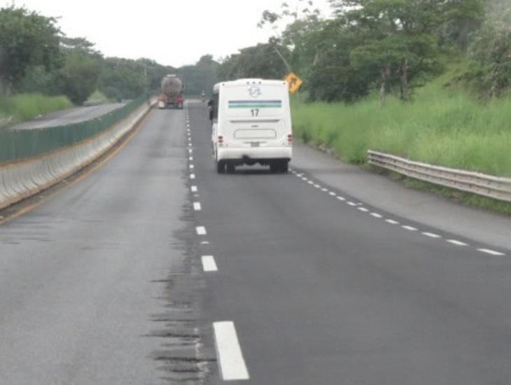 Alertan por reducción de carriles en la autopista Nuevo Teapa-Cosoleacaque