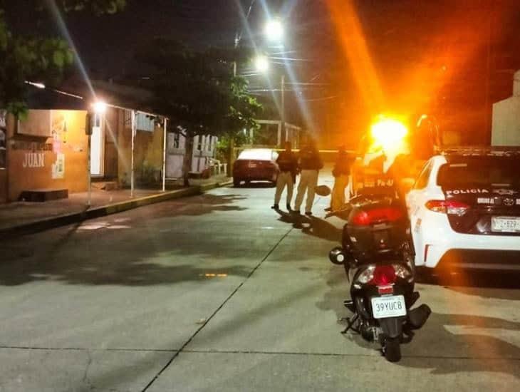 Balean negocio de abarrotes en colonia de Coatzacoalcos