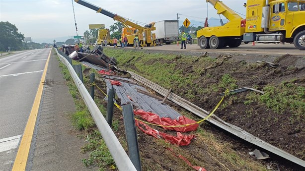 Tráiler fuera de control: conductor fallece en la Puebla- Veracruz