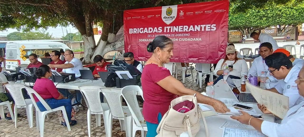 Dependencias públicas a través de brigadas itinerantes acercan sus servicios a la ciudadanía