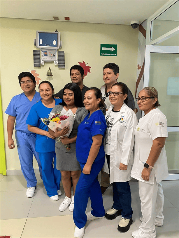 Samyra celebra su victoria contra el cáncer infantil en Veracruz