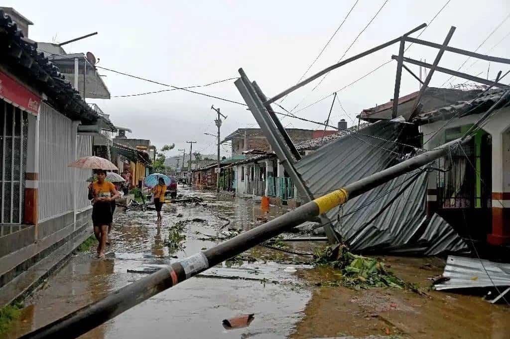 Huracán John: Esta es su ubicación actual; Protección Civil activó refugios temporales en Colima