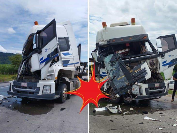 Se accidenta tráiler nodriza sobre la autopista Córdoba-Veracruz