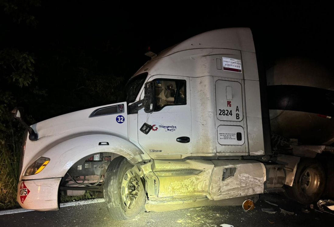 Accidente en carretera Matamoros-Puerto Juárez: tráiler y pipa de gas colisionan cerca de El Farallón