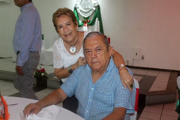 Socios del Club de Leones de Veracruz disfrutaron las Fiestas Patrias