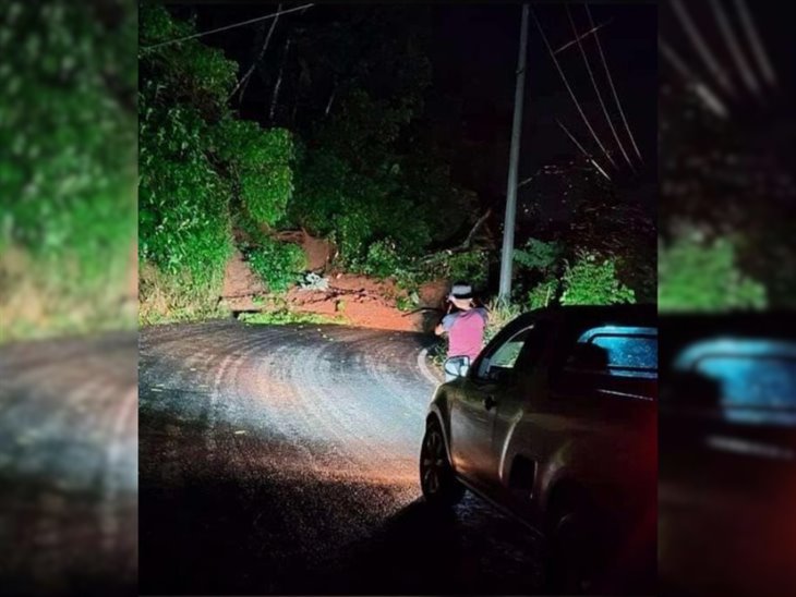 Por fuertes lluvias, piden atender afectaciones carreteras en Atzalan